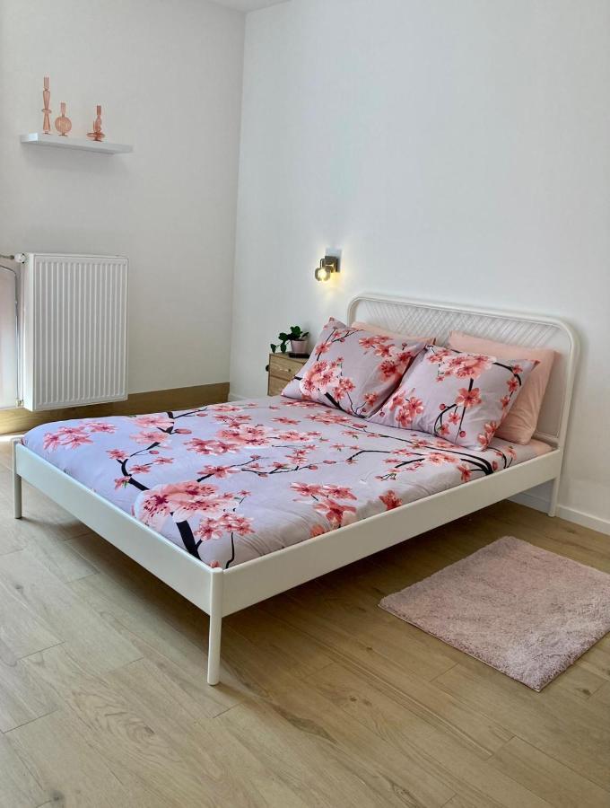 Bed & Kersenbloesem Apartment *